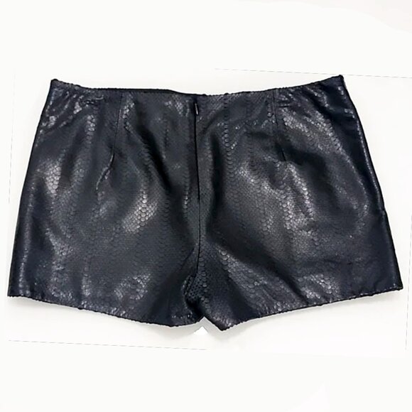 J BRAND TULLIA LEATHER SHORT SHORTS - SNAKESKIN TEXTURE EMBOSSED PRINT - REAL - Picture 5 of 14